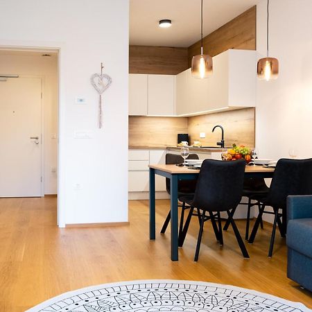 Masarykova Residence - Modern 1-Bedroom In City Center & Free Parking Любляна Екстер'єр фото