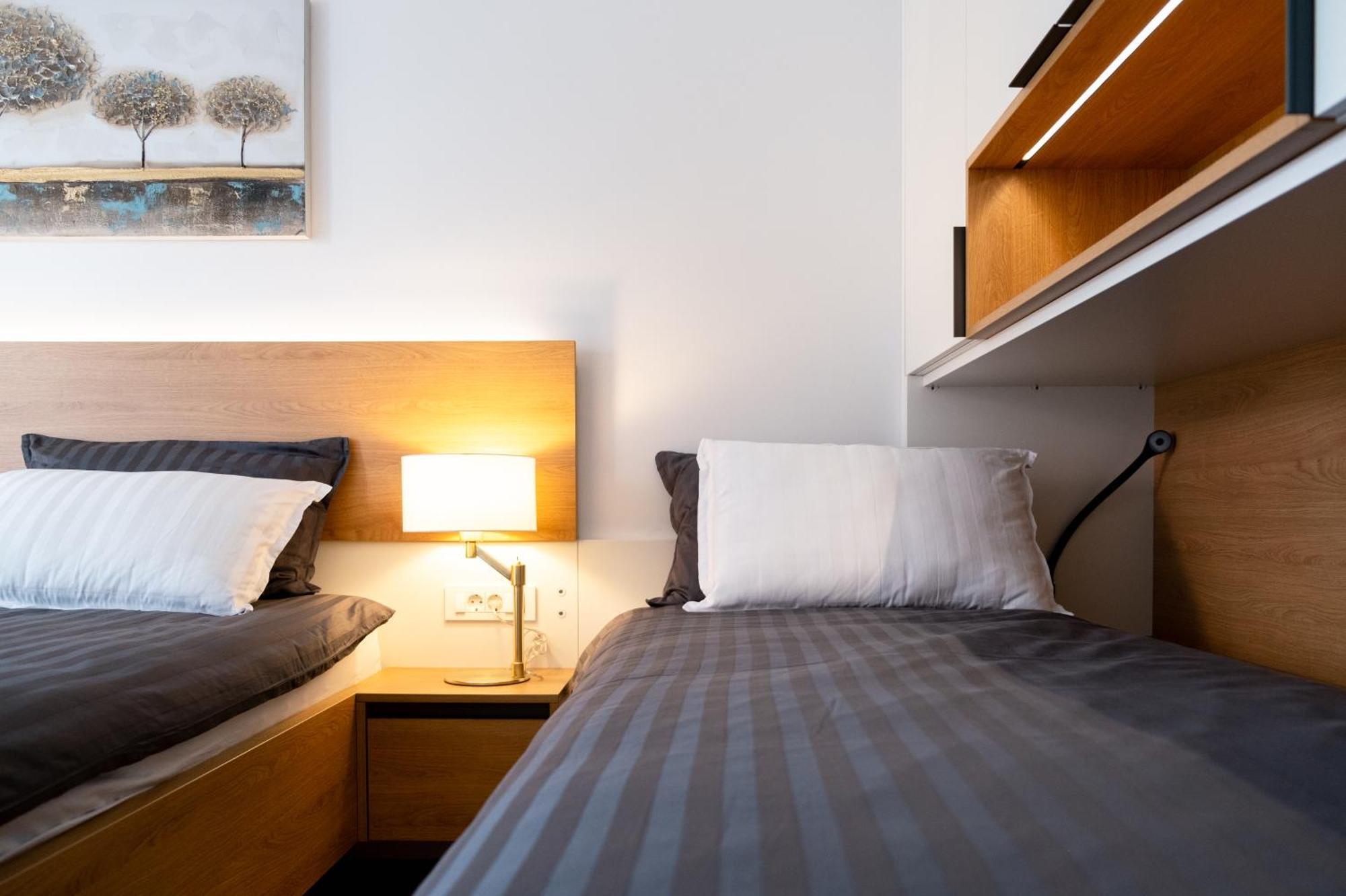 Masarykova Residence - Modern 1-Bedroom In City Center & Free Parking Любляна Екстер'єр фото