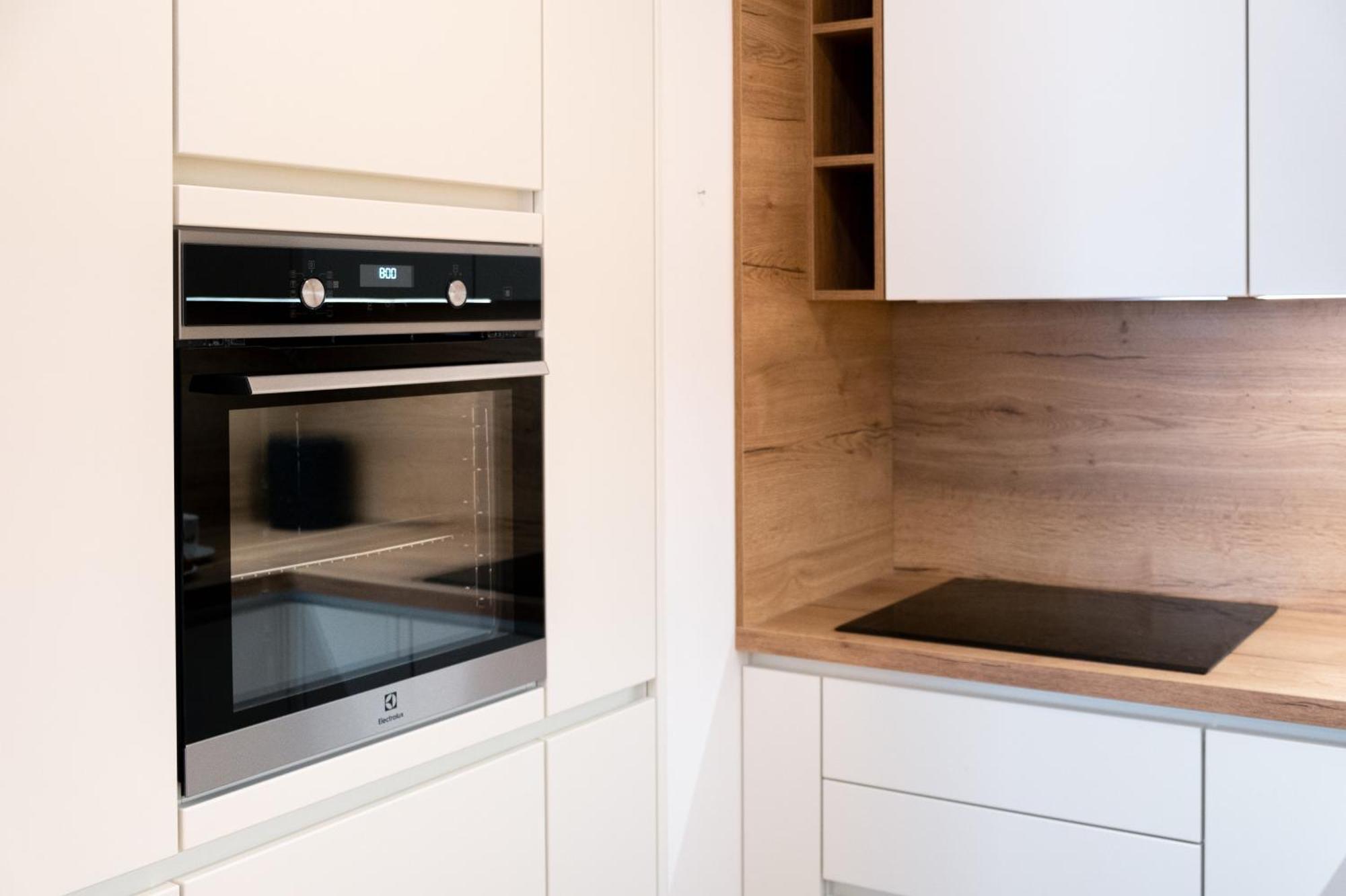 Masarykova Residence - Modern 1-Bedroom In City Center & Free Parking Любляна Екстер'єр фото