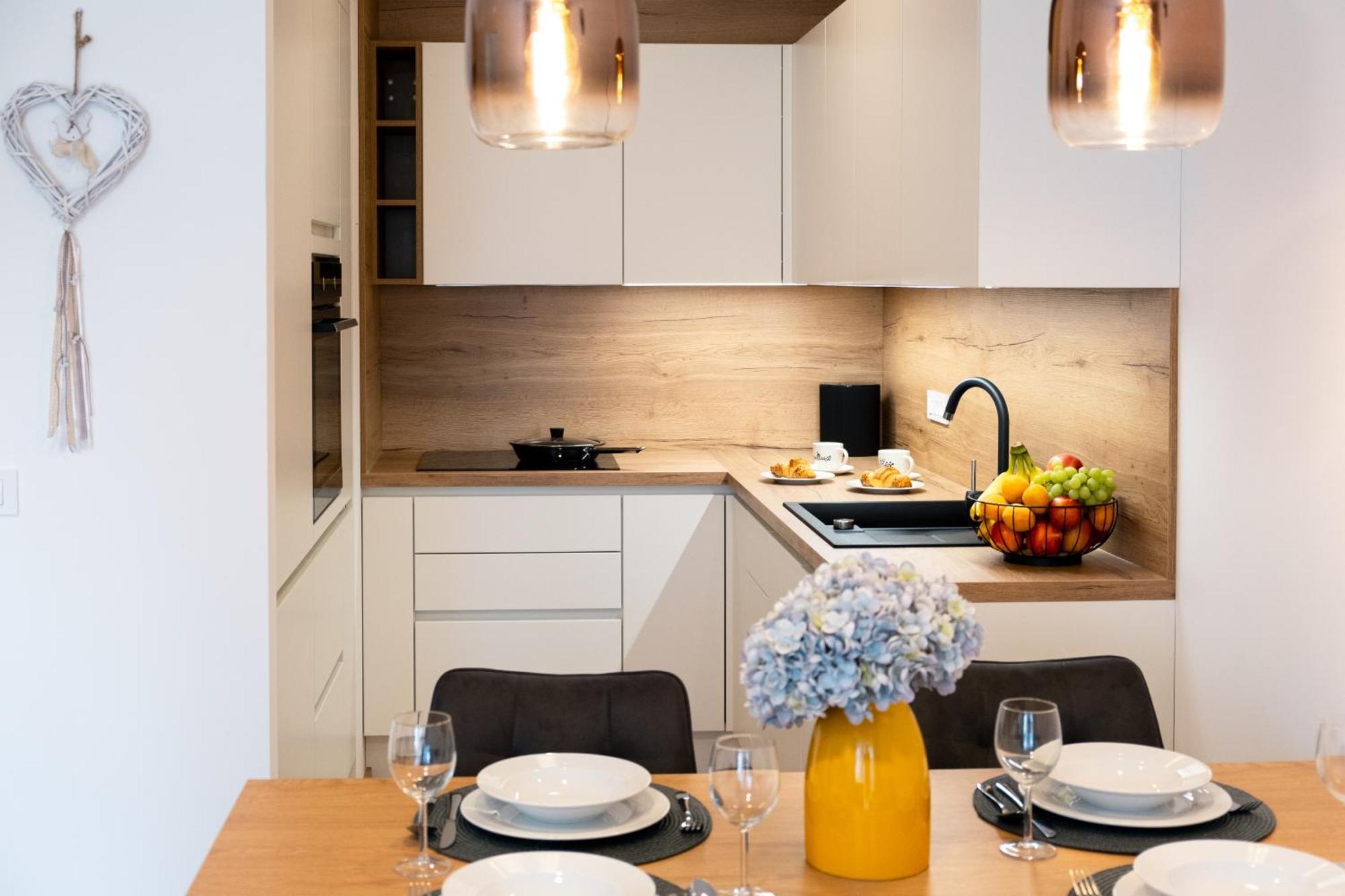 Masarykova Residence - Modern 1-Bedroom In City Center & Free Parking Любляна Екстер'єр фото