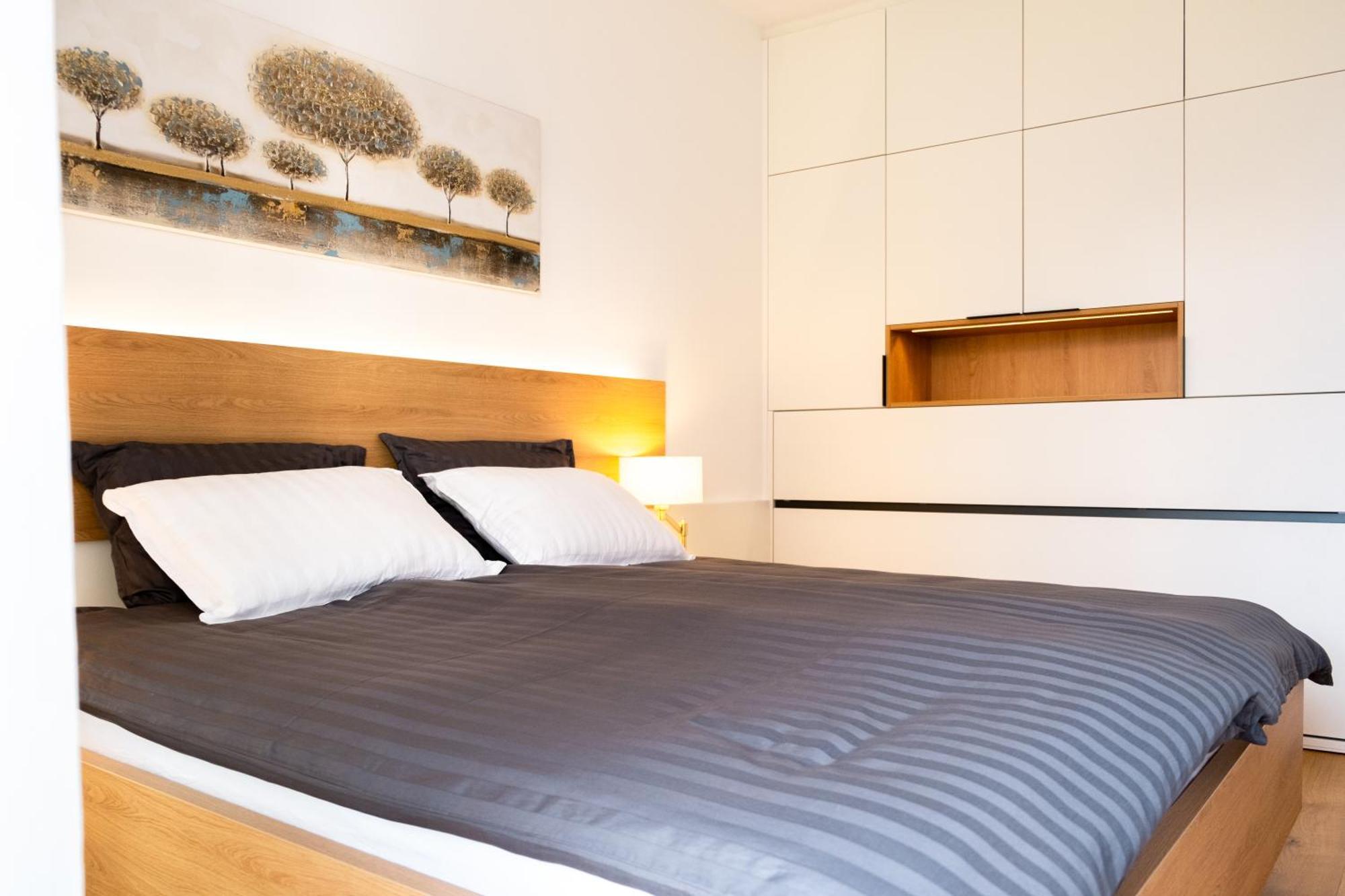 Masarykova Residence - Modern 1-Bedroom In City Center & Free Parking Любляна Екстер'єр фото